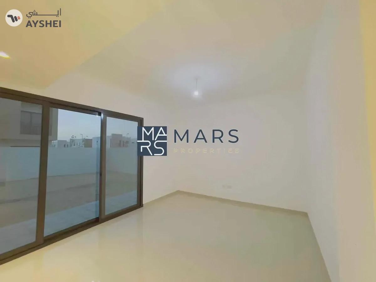 Ready to move three bedrooms corner unit available for sales in Nasma residence for 1,650,000 AED-5-5