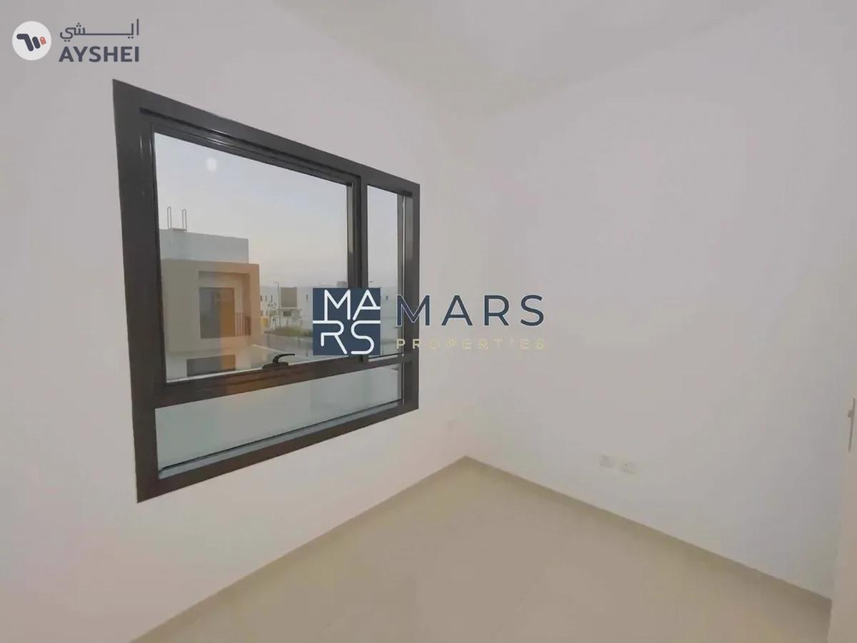 Ready to move three bedrooms corner unit available for sales in Nasma residence for 1,650,000 AED-7-7