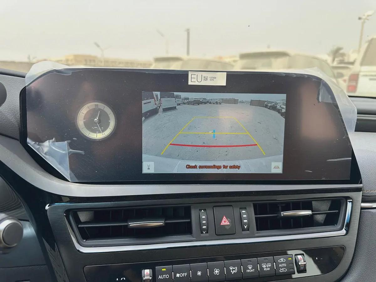 2025 Lexus ES 300h - GCC Specs - Brand New-15-15