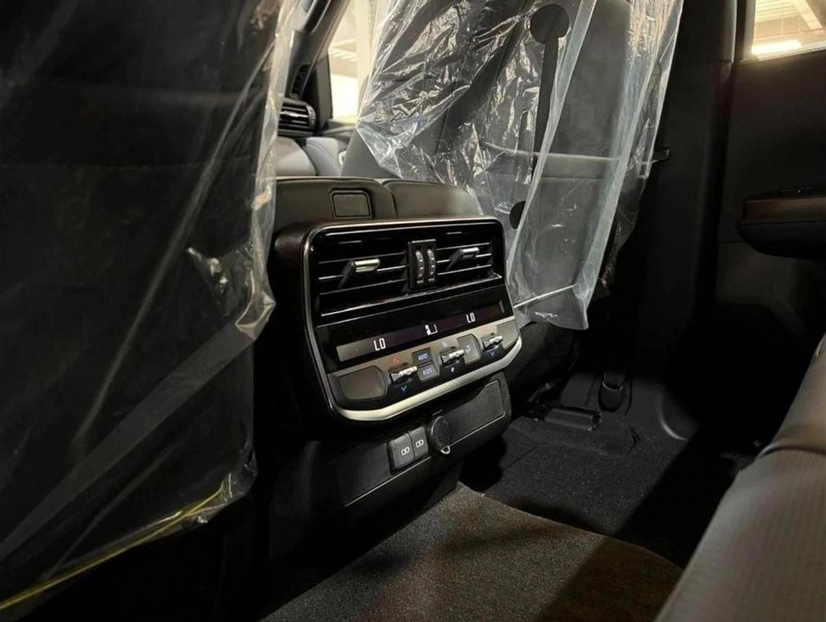 New Toyota Land Cruiser 2024-1-1