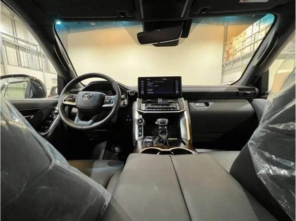 New Toyota Land Cruiser 2024