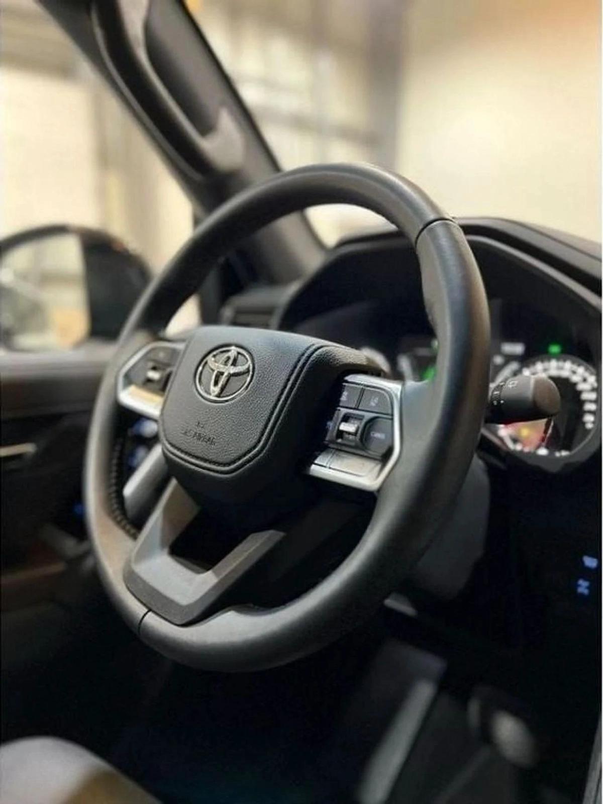New Toyota Land Cruiser 2024-8-8