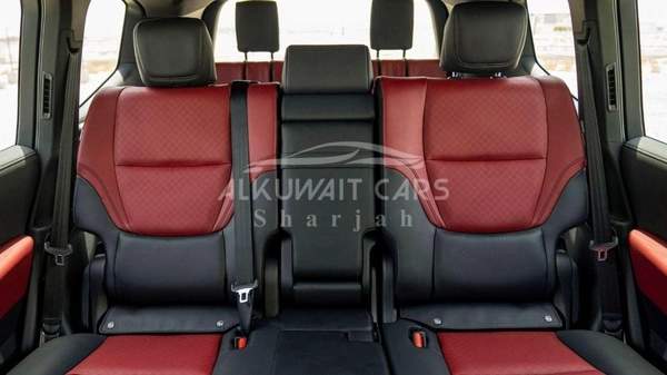 Toyota Land Cruiser LC300 VXR 3.3D AT MY2025