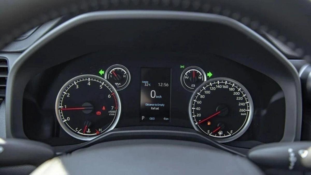 Toyota Land Cruiser GXR 4.0L-11-11
