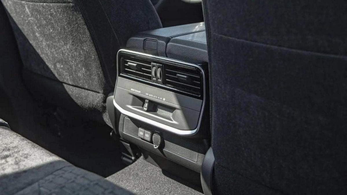Toyota Land Cruiser GXR 4.0L-15-15