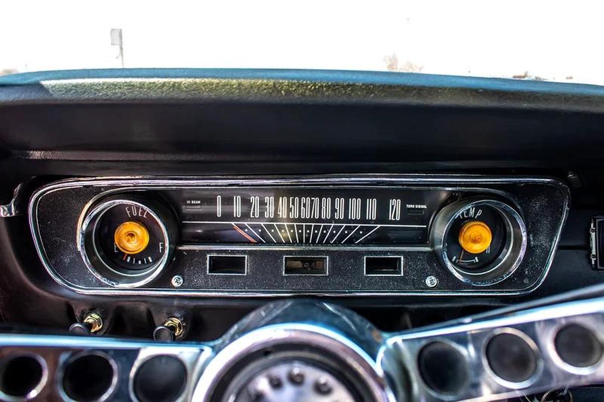 CLASSIC - 1965 - Ford Mustang (289) - JAPAN IMPORT -LOW MILEAGE-12-12