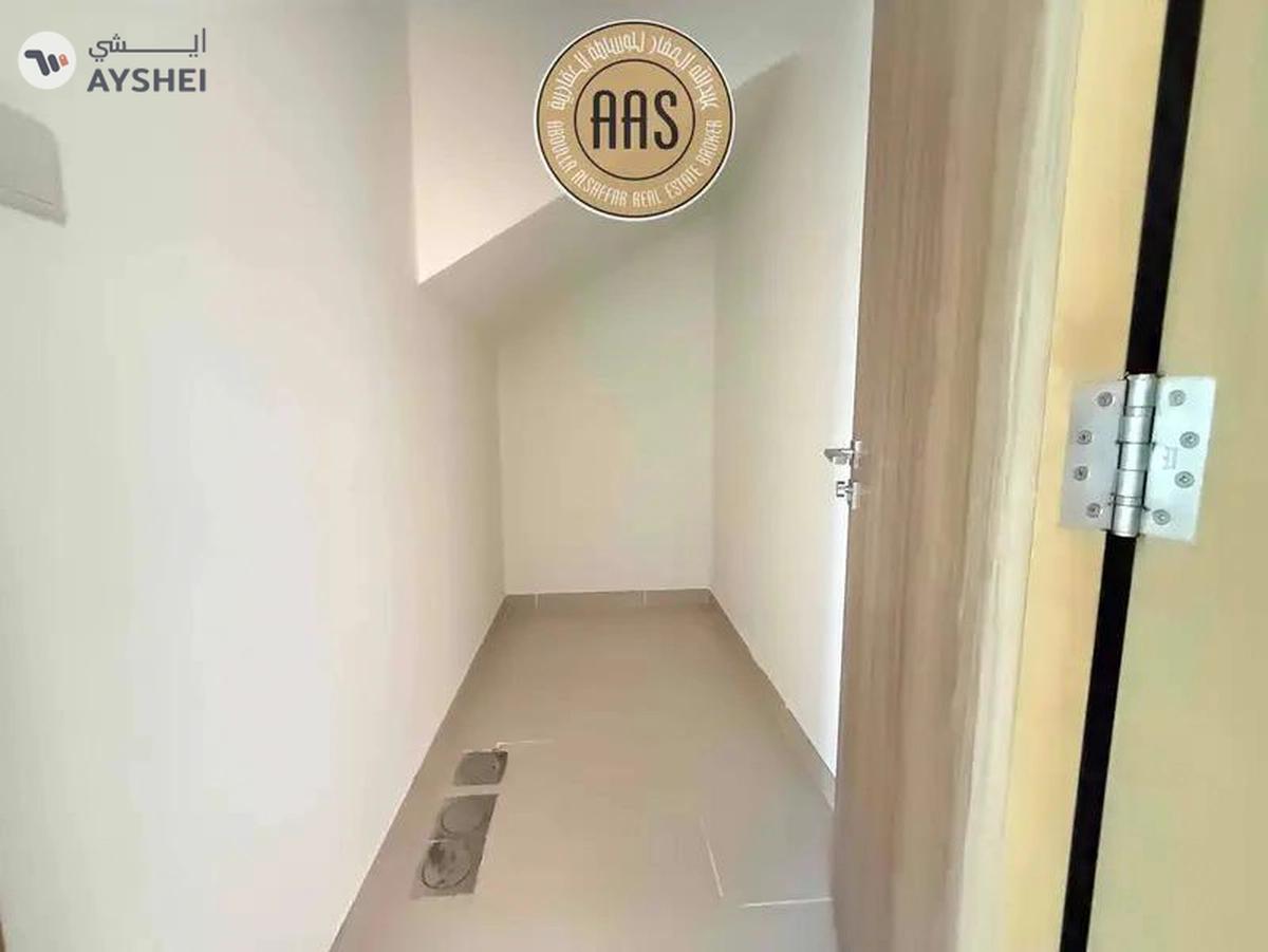 Hot Offer ! 4Bedroom Townhouse Villa Available For Rent in Vill-2-2