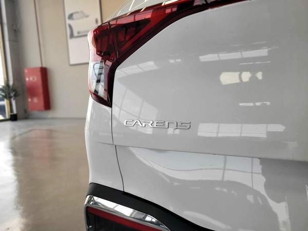 KIA CARENS 1.5L 7-SEATS MODEL 2025 GCC SPECS
