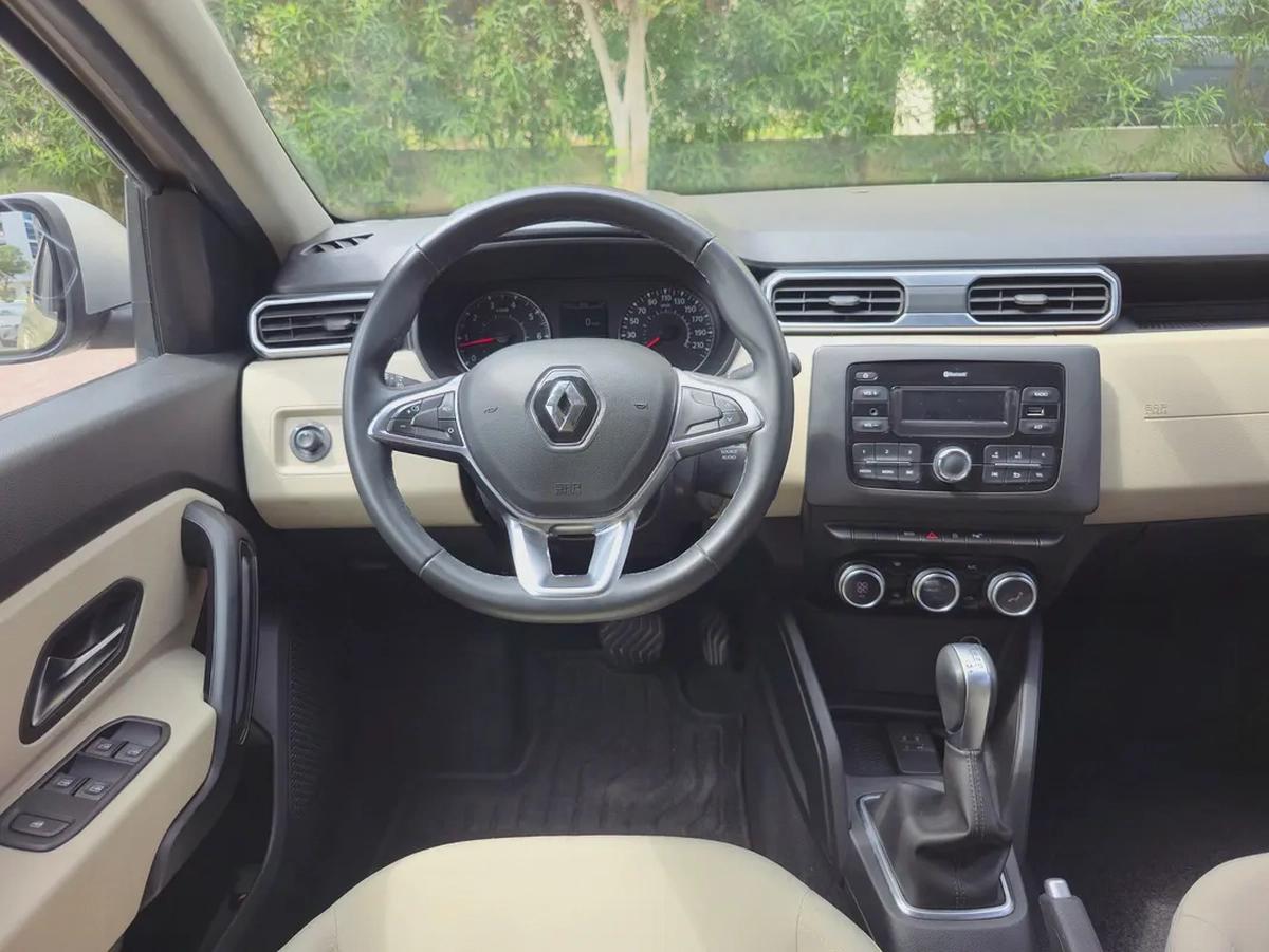 FULL AGENCY SERVICE II GCC SPECS II ONE OWNER II LIKE NEW CAR-13-13