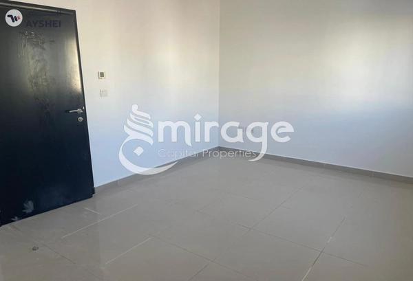 TOWNHOUSE FOR SALE IN DESERT STYLE, AL REEF VILLAS