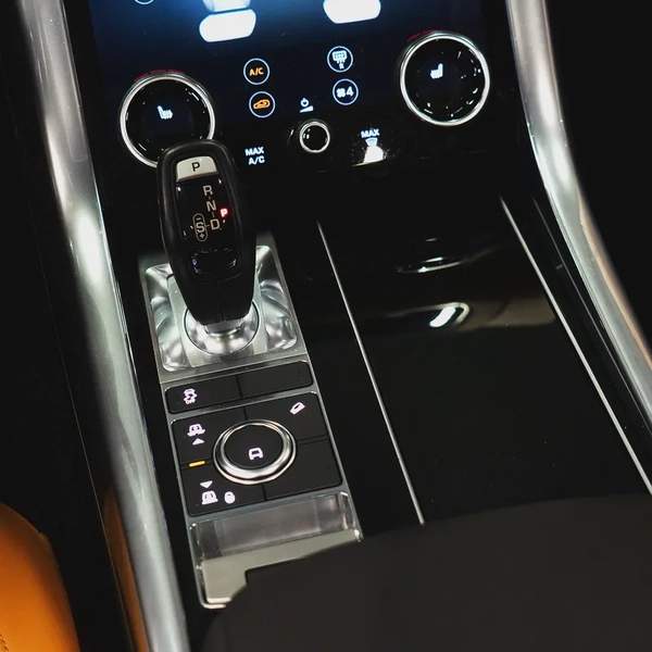 AED 1,915 pm• 0% Downpayment • Range Rover Sport HSE • 1 Year Warranty