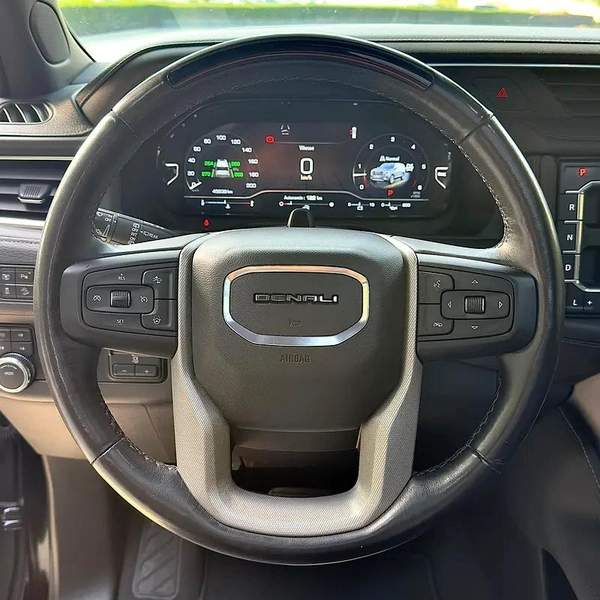 GMC Yukon Denali