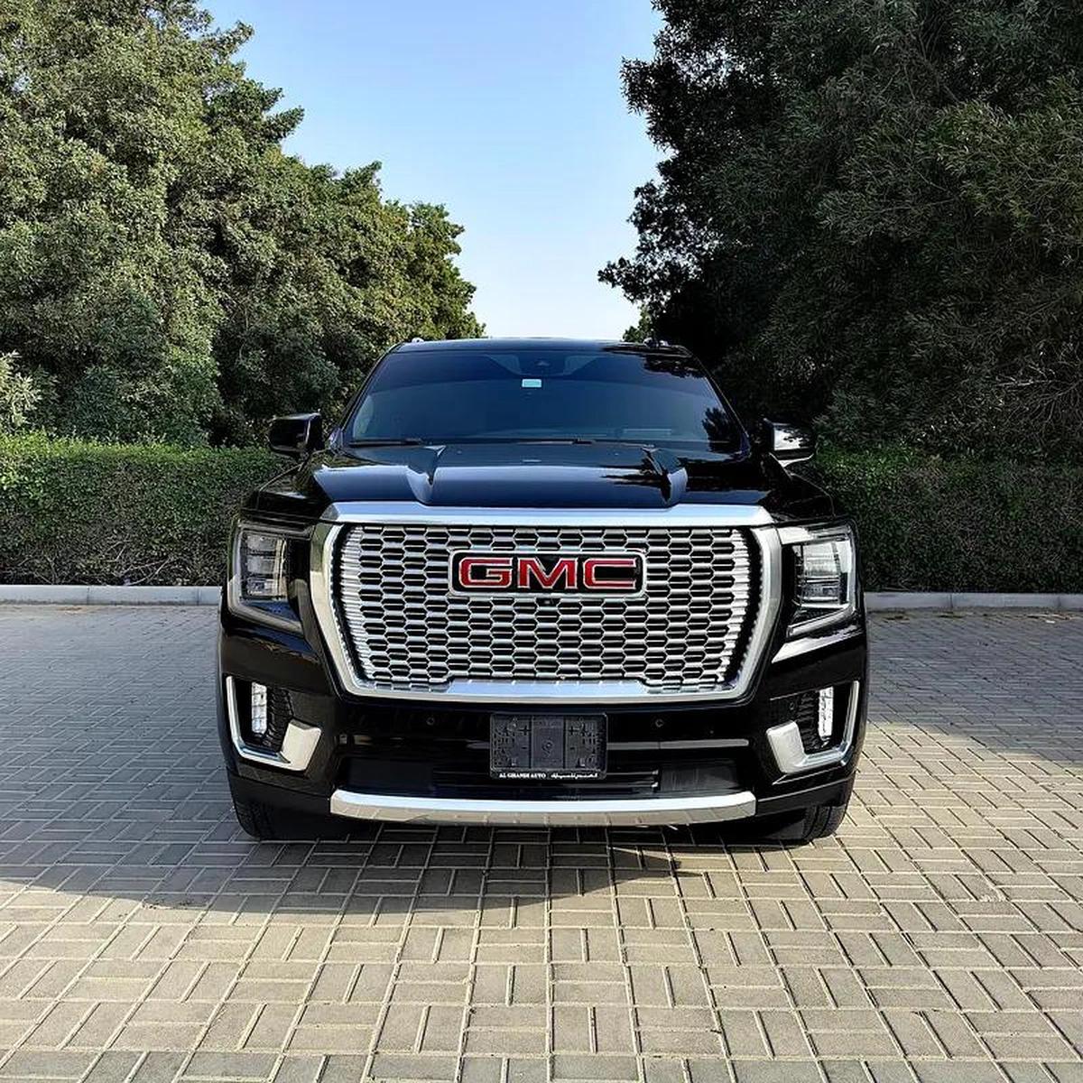 GMC Yukon Denali-0-0