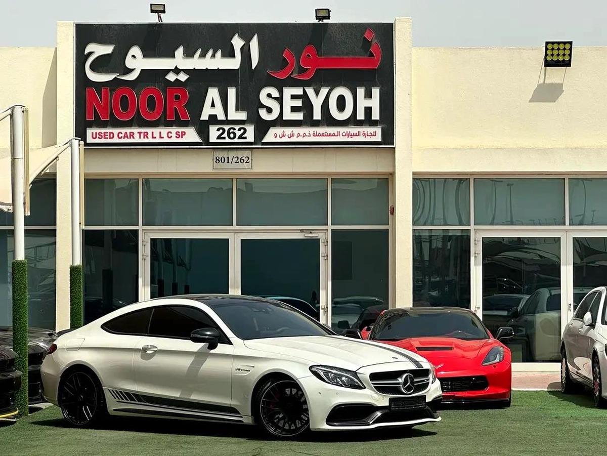 MERCEDES BENZ AMG C63s Gcc 2017 Edition 1 Original paint 4 buttons full option Full carbon fibre-1-1