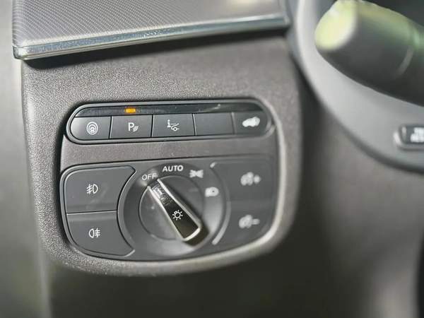 Infinite QX55 Gcc Full Service History Free Paint