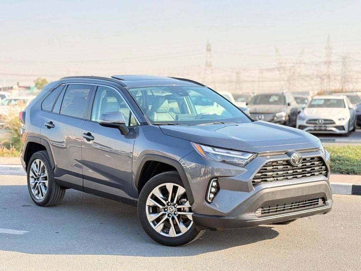 Toyota RAV4 XLE premium 2.5L | Sunroof | leather seats | push start full option-0-0