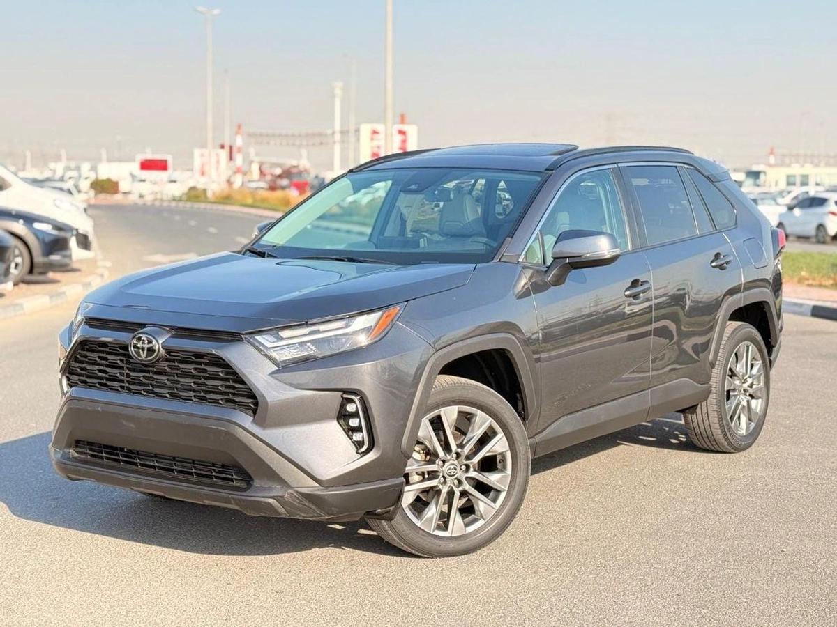 Toyota RAV4 XLE premium 2.5L | Sunroof | leather seats | push start full option-11-11