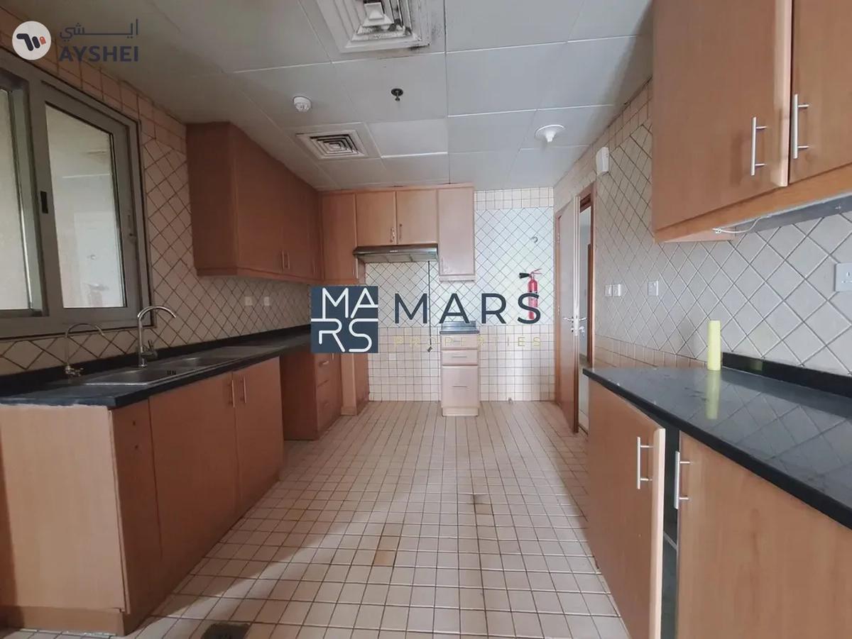 Where Luxury City Living Reaches New Heights. {4BHK Sea View } Al Majaz3-7-7