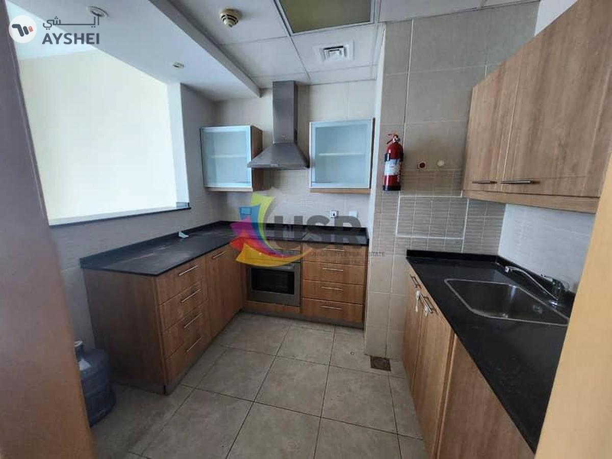 EXCELLENT CHILLER FREE 2BR WITH BALCONY SHEIKH ZAYED VIEW FOR FAMILY 130K-5-5