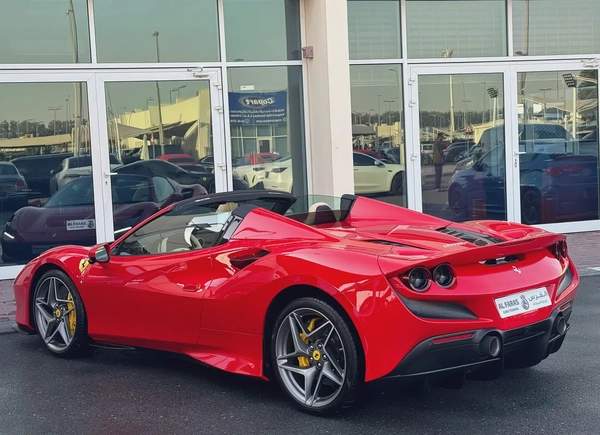 FERRARI F8 SPIDER 2022 full carbon low mileage full service history