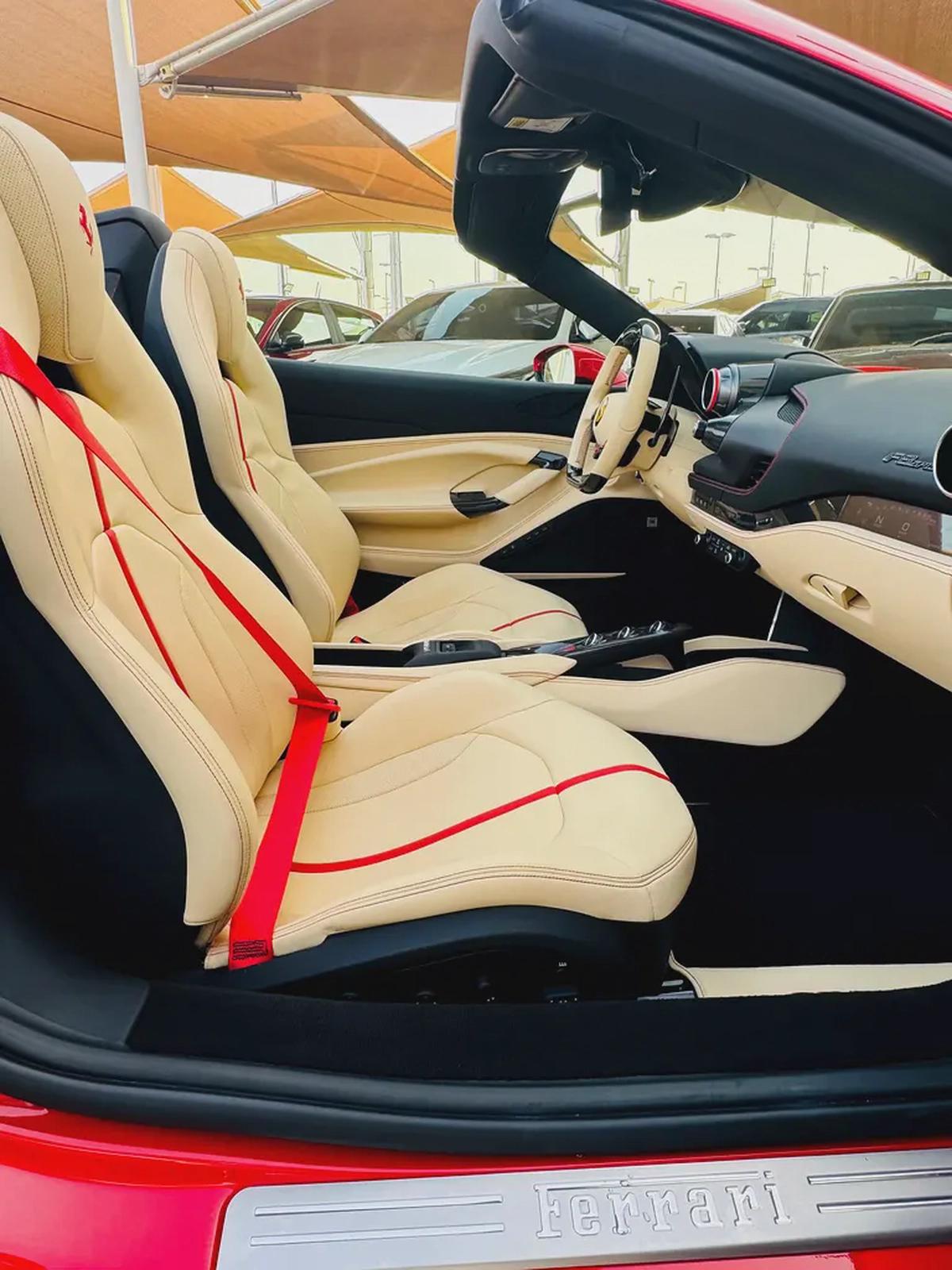 FERRARI F8 SPIDER 2022 full carbon low mileage full service history-17-17