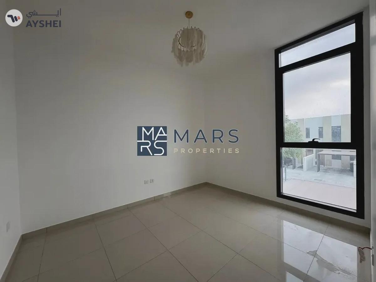 Beautifully Designed Villa | in Excellent Community-0-landscape