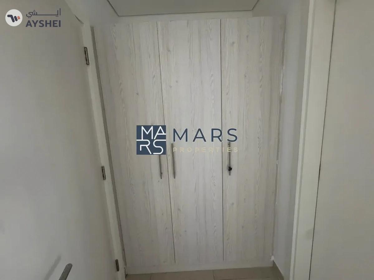 Beautifully Designed Villa | in Excellent Community-5-5