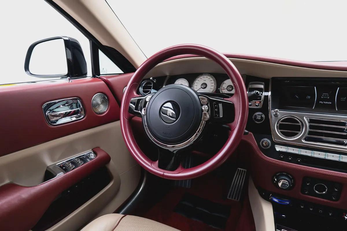 2019 ROLLS ROYCE WRAITH. GCC. BESPOKE AUDIO. 4 BUTTONS. STARLIGHT.-16-16