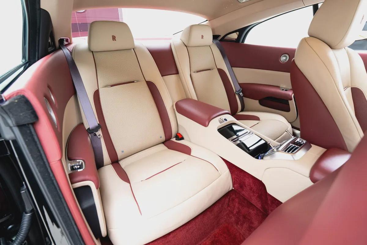 2019 ROLLS ROYCE WRAITH. GCC. BESPOKE AUDIO. 4 BUTTONS. STARLIGHT.-17-17