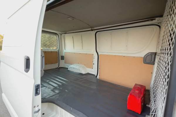 Toyota Hiace Standard Roof | Delivery Van | GCC Specs | Ref#T42275