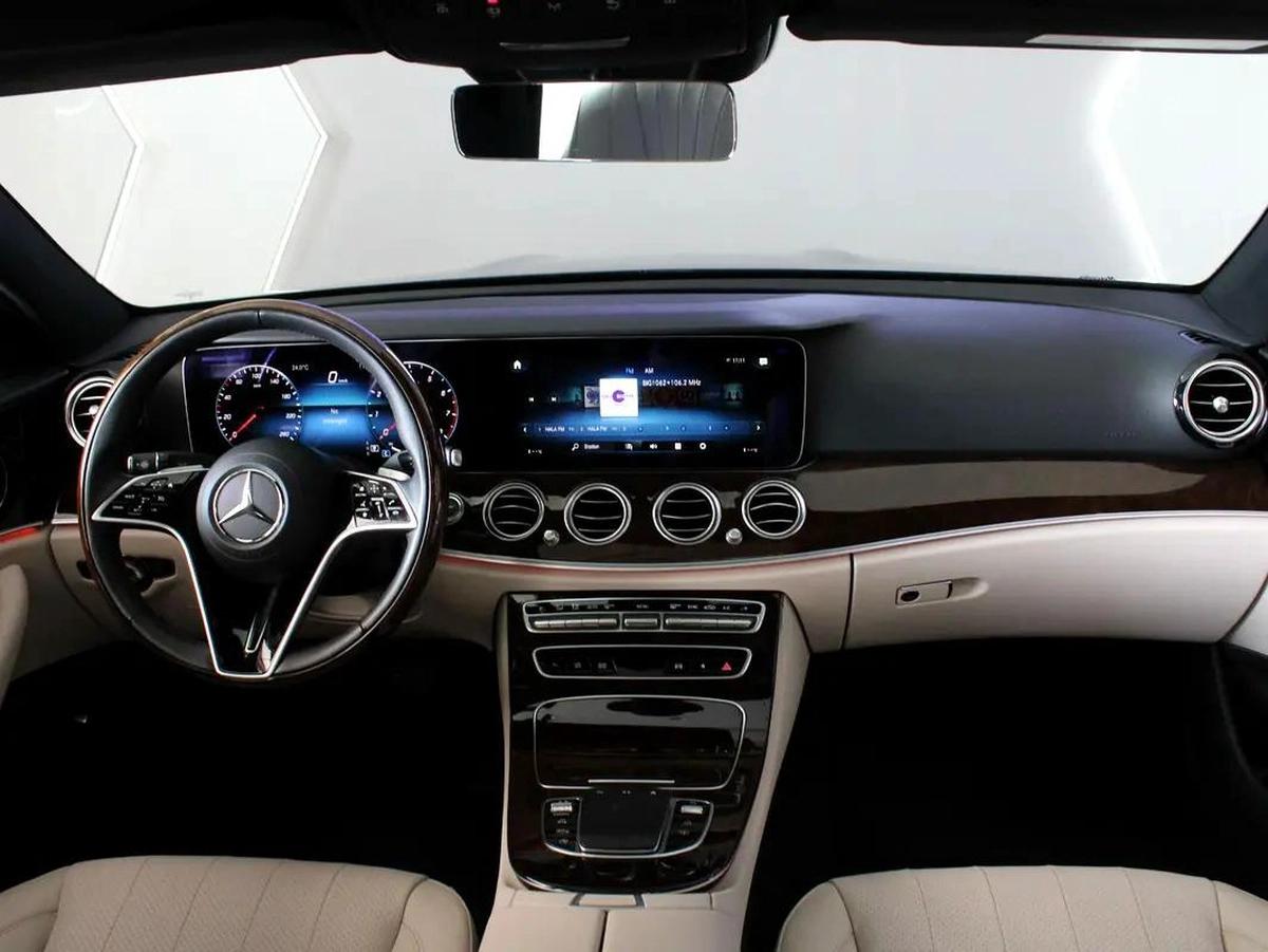 2023 - Mercedes-Benz E300 - GCC with warranty-8-8