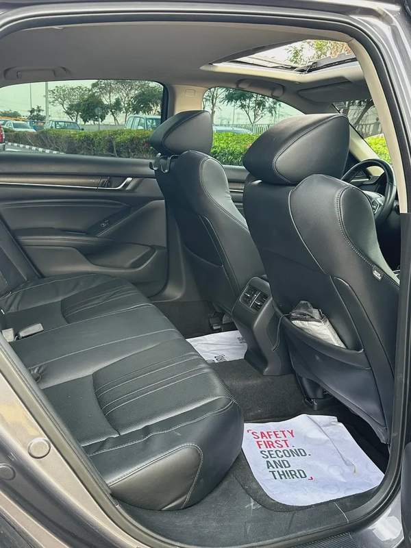 951/- AED EMI 1.5L turbo 2018 Honda Accord EX PLUS - GCC Specs - Excellent Condition