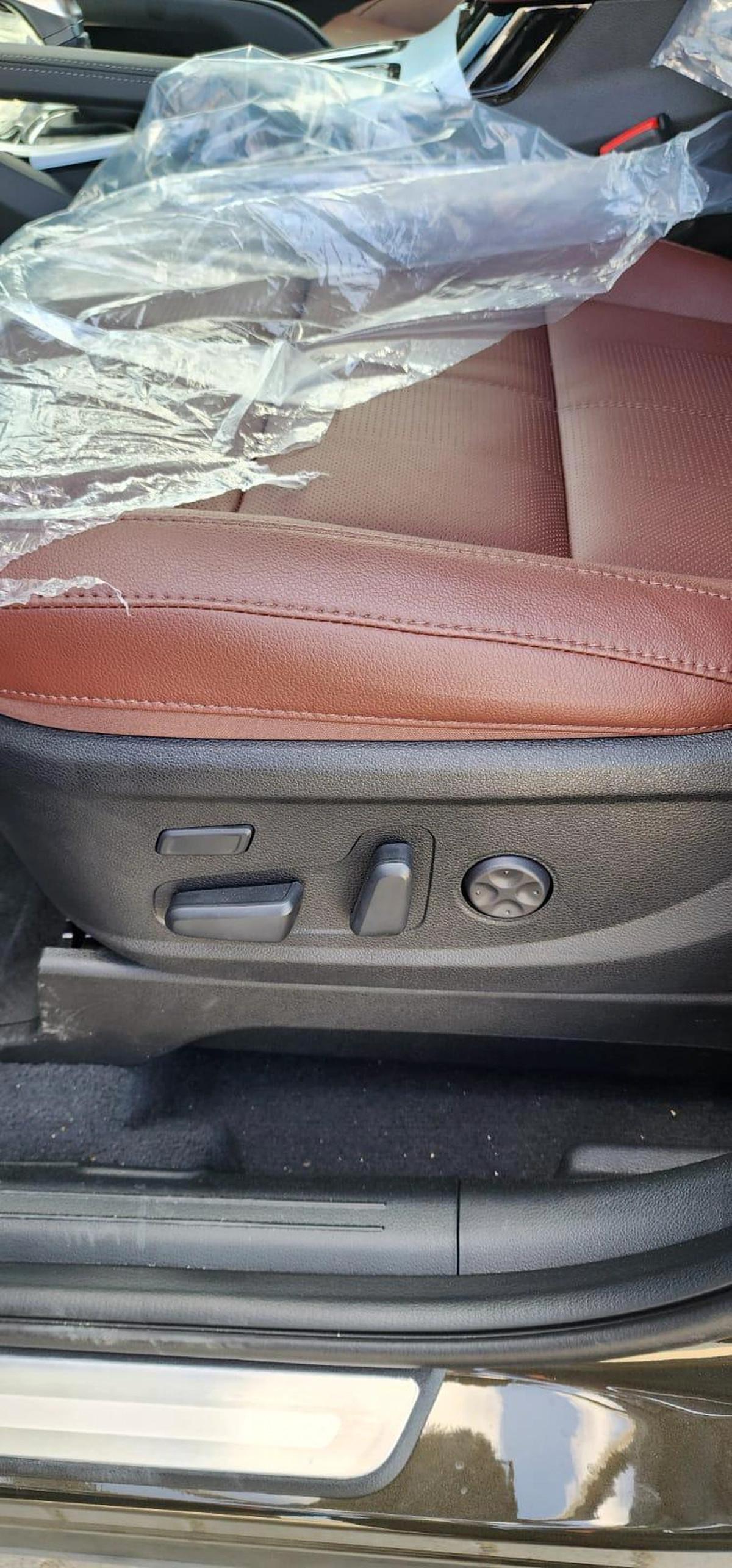 KIA TELLURIDE GT LINE-12-12