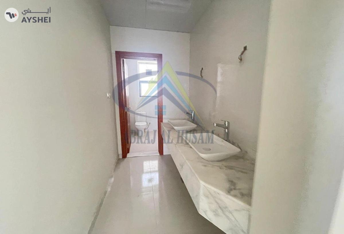 VILLA FOR SALE IN AL SHAMKHA-3-3