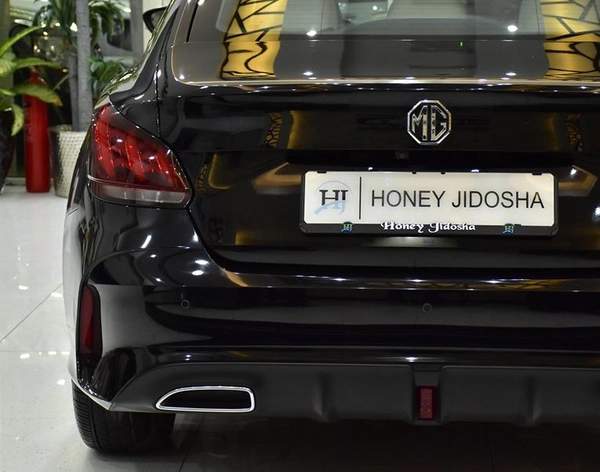 MG GT ( 2022 Model ) in Black Color GCC Specs
