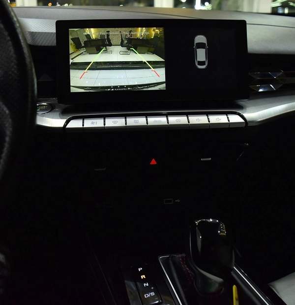 MG GT ( 2022 Model ) in Black Color GCC Specs