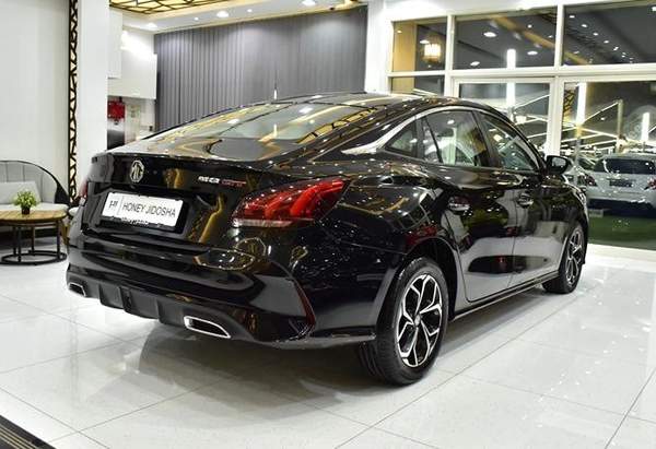 MG GT ( 2022 Model ) in Black Color GCC Specs