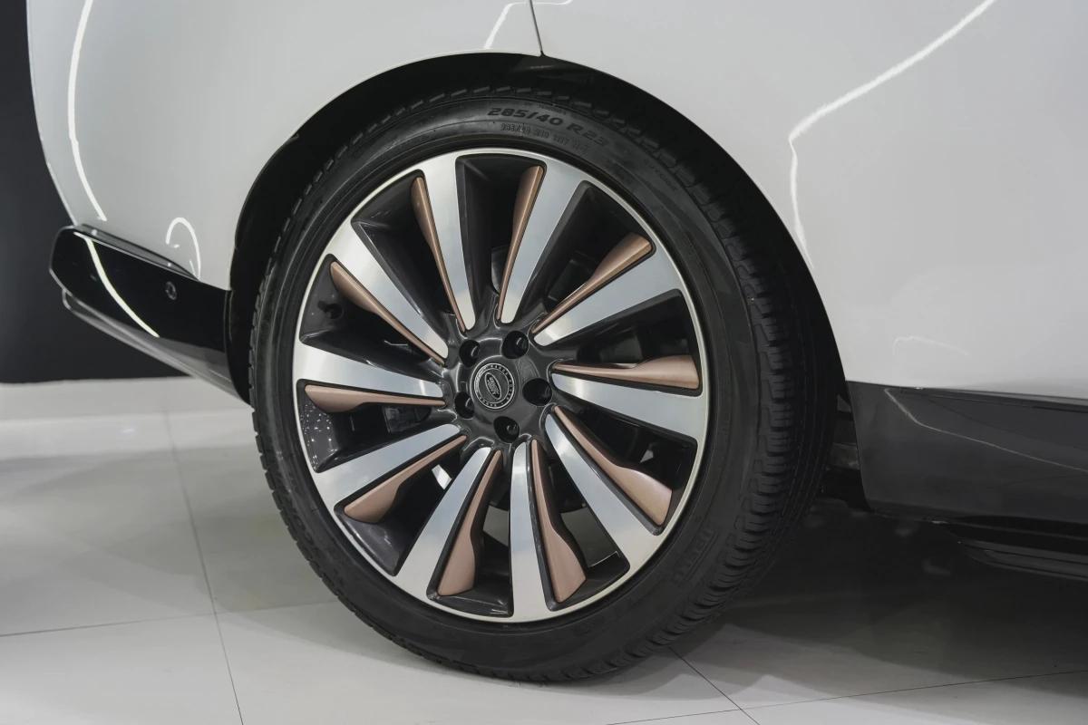 Land Rover Range Rover Vogue SV LWB-5-5