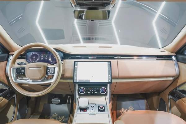 Land Rover Range Rover Vogue SV LWB