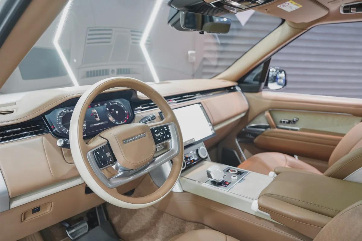 Land Rover Range Rover Vogue SV LWB-10-10