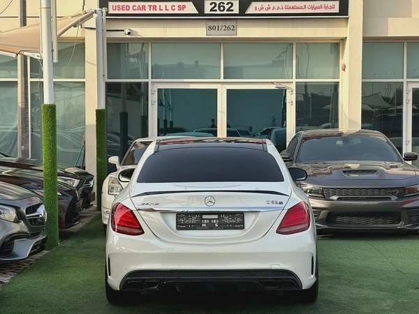 MERCEDES BENZ AMG C63S GCC 2015 FULL OPTION ORIGINAL PAINT PERFECT CONDITION