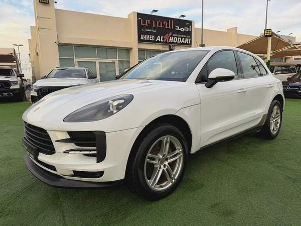 (2020) PORSCHE //MACAN// GCC FULL OPTION -ORIGINAL PAINT-
