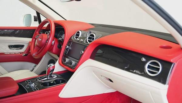 Special Offer | AED 6,638 PM | Akrapovic, NAIM Audio | Bentayga Speed W12