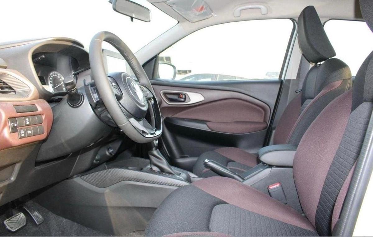 Suzuki Fronx GLX 1.5L Hybrid-6-6