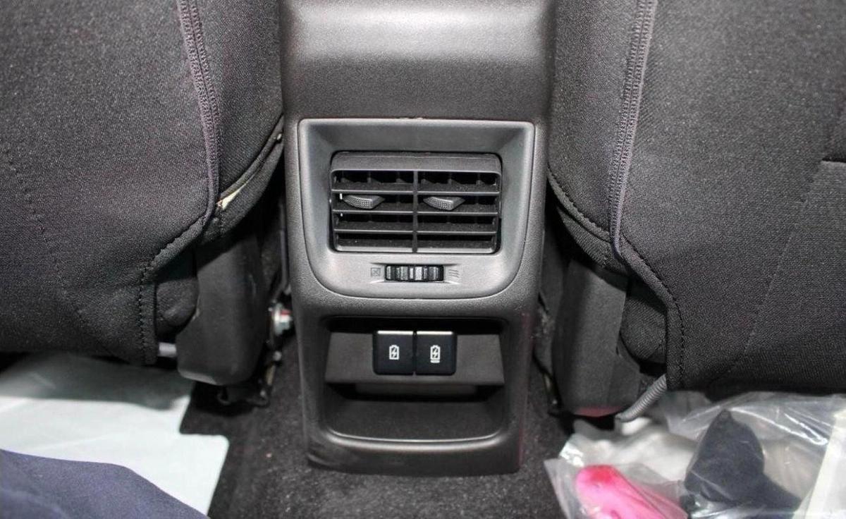 Suzuki Fronx GLX 1.5L Hybrid-8-8