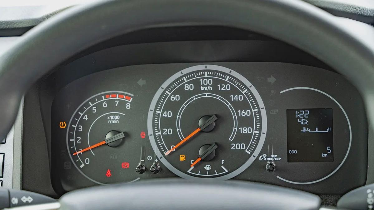 2026 Toyota Hiace High Roof 3.5L Petrol MT (13-Seats)-10-10