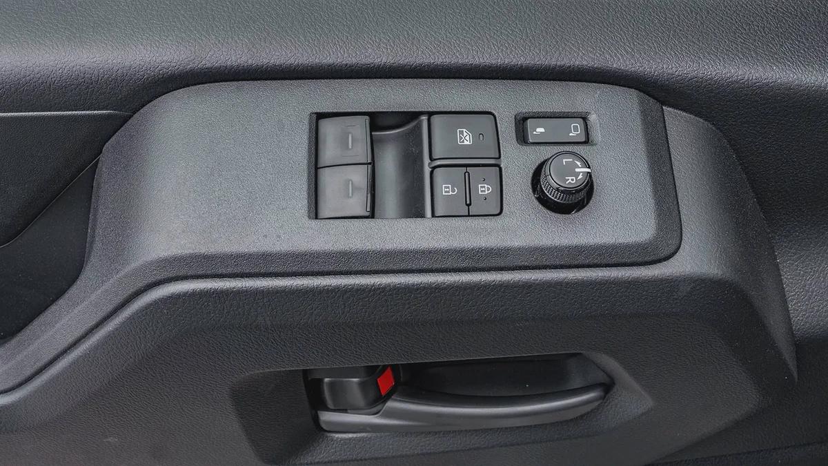 2026 Toyota Hiace High Roof 3.5L Petrol MT (13-Seats)-11-11