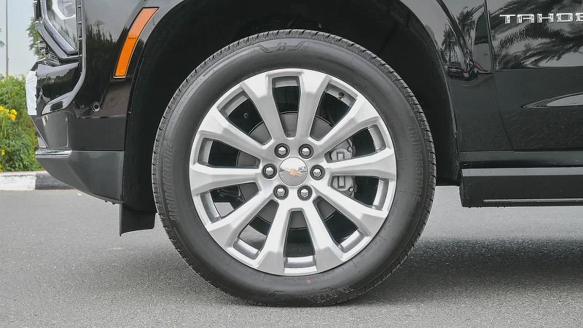 CHEVROLET TAHOE Premier AWD 5.3L V8 - 2025 (Export)-6-6