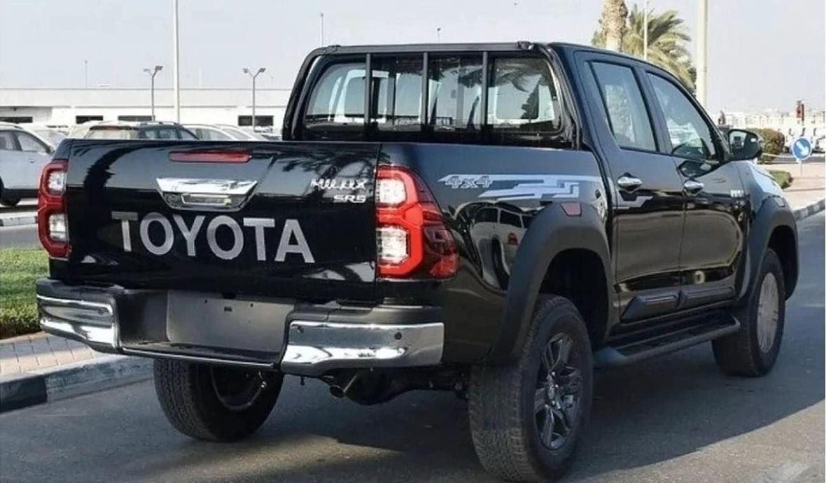 Toyota Hilux TOYOTA HILUX 4.0L V6 PETROL DC AT 2025-3-3