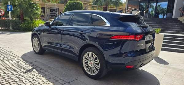 2017-Jaguar F Pace 35t Portfolio-Full option-Excellent Condition-Full Service History